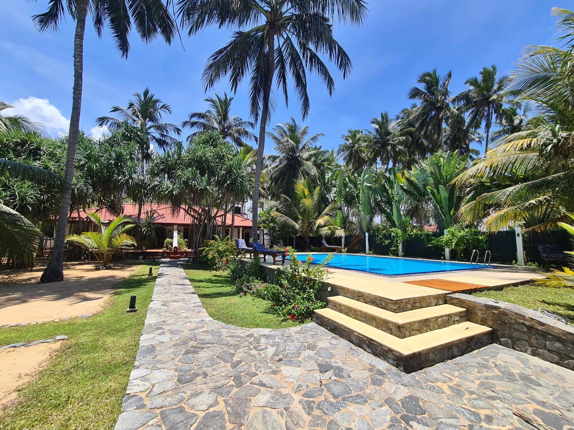 Czech House Villa Tangalle Exterior photo