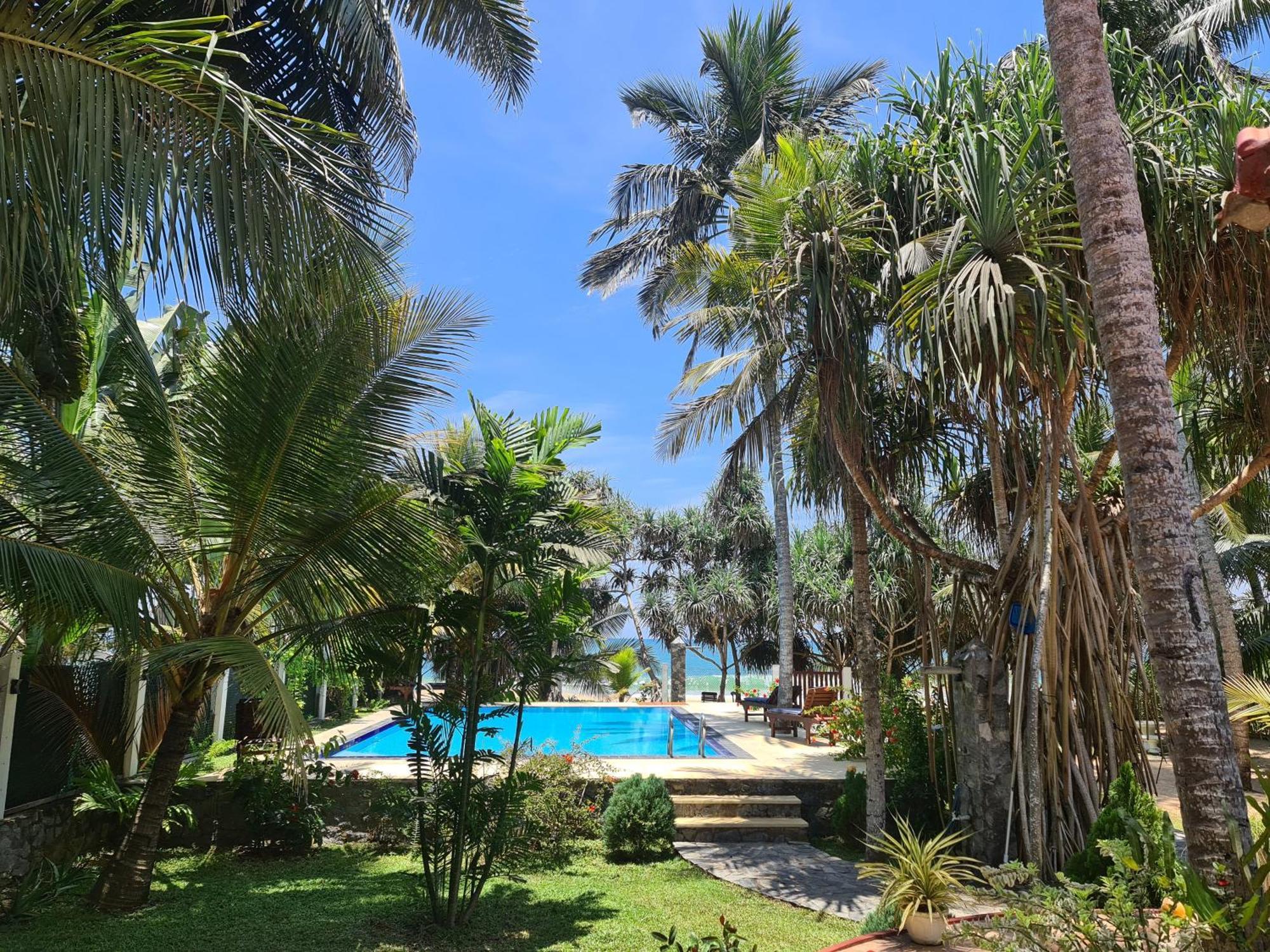 Czech House Villa Tangalle Exterior photo