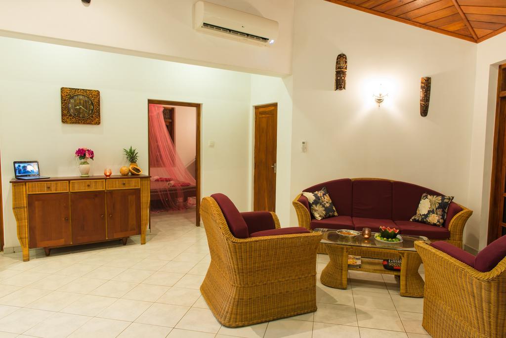 Czech House Villa Tangalle Exterior photo